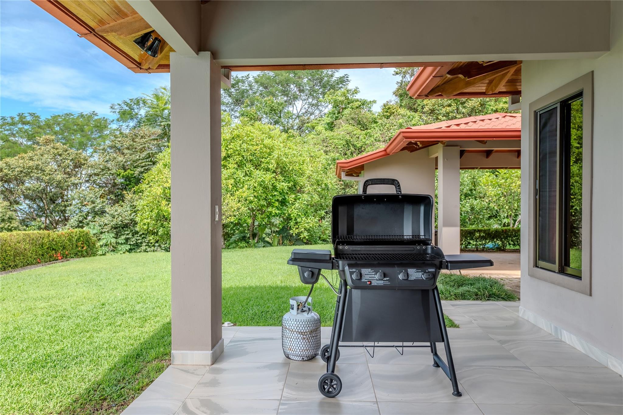 Casa Jean Window of the Soul, Out of State 60501