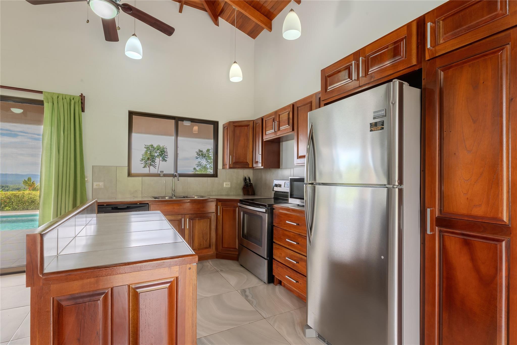 Casa Jean Window of the Soul, Out of State 60501