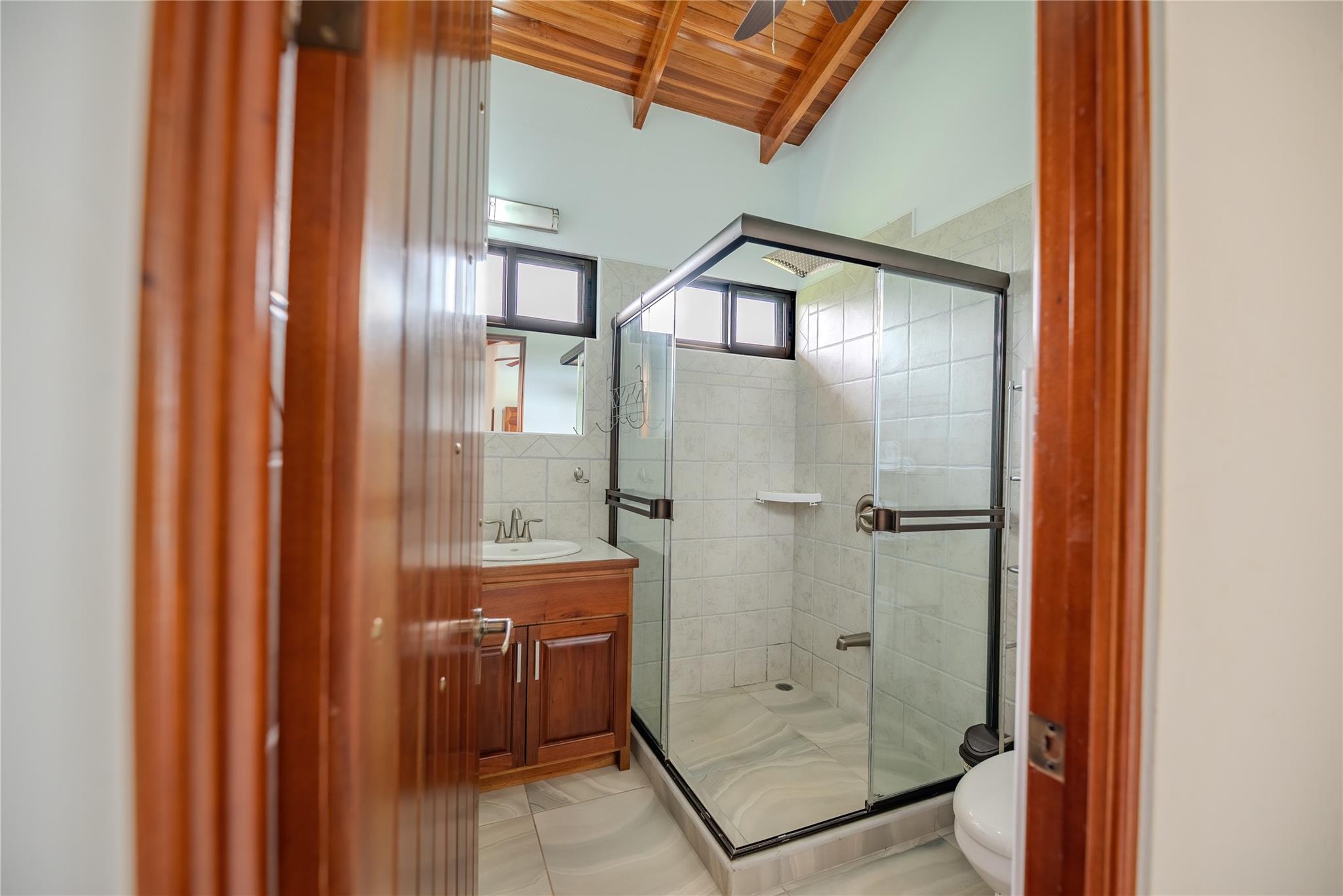 Casa Jean Window of the Soul, Out of State 60501