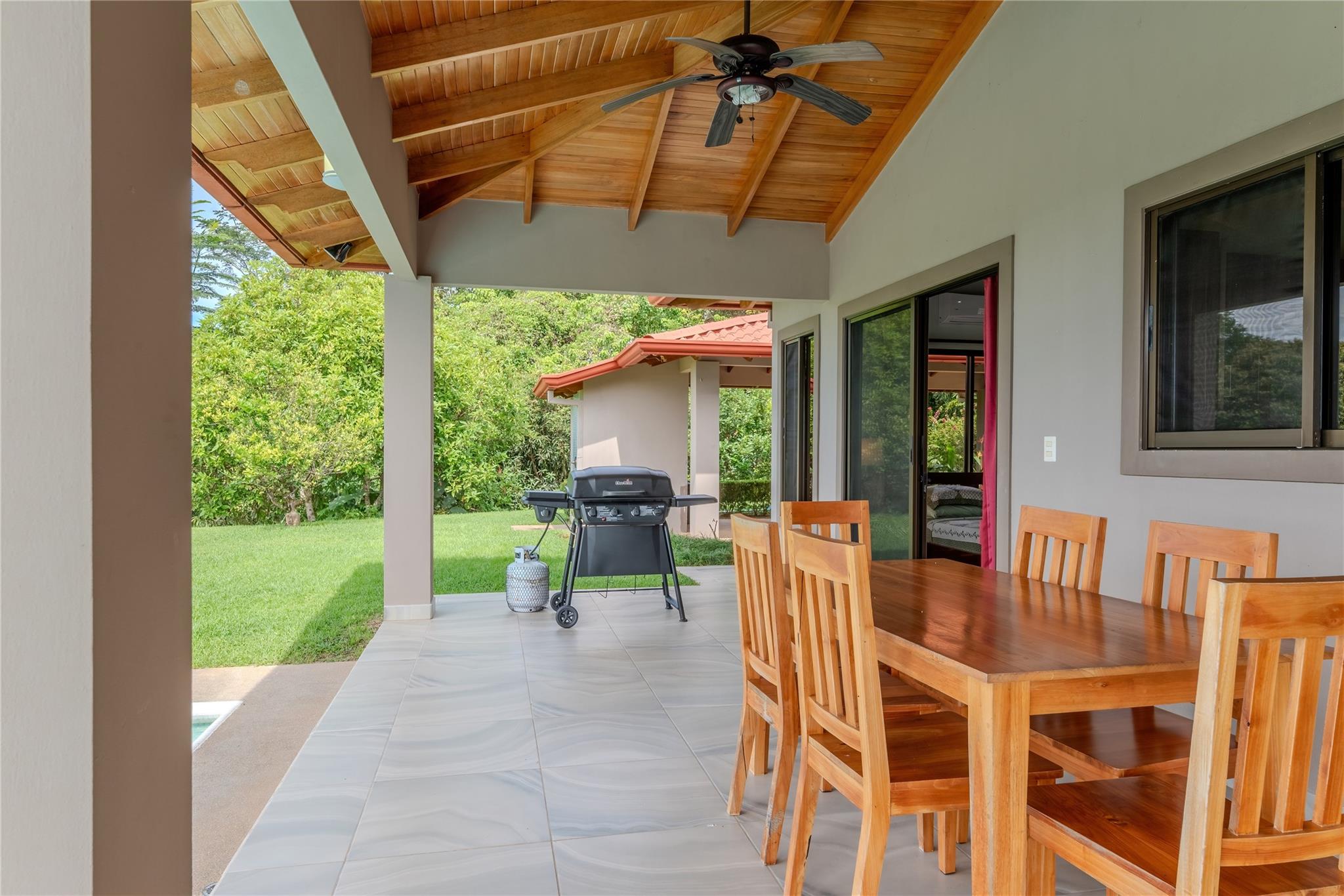 Casa Jean Window of the Soul, Out of State 60501