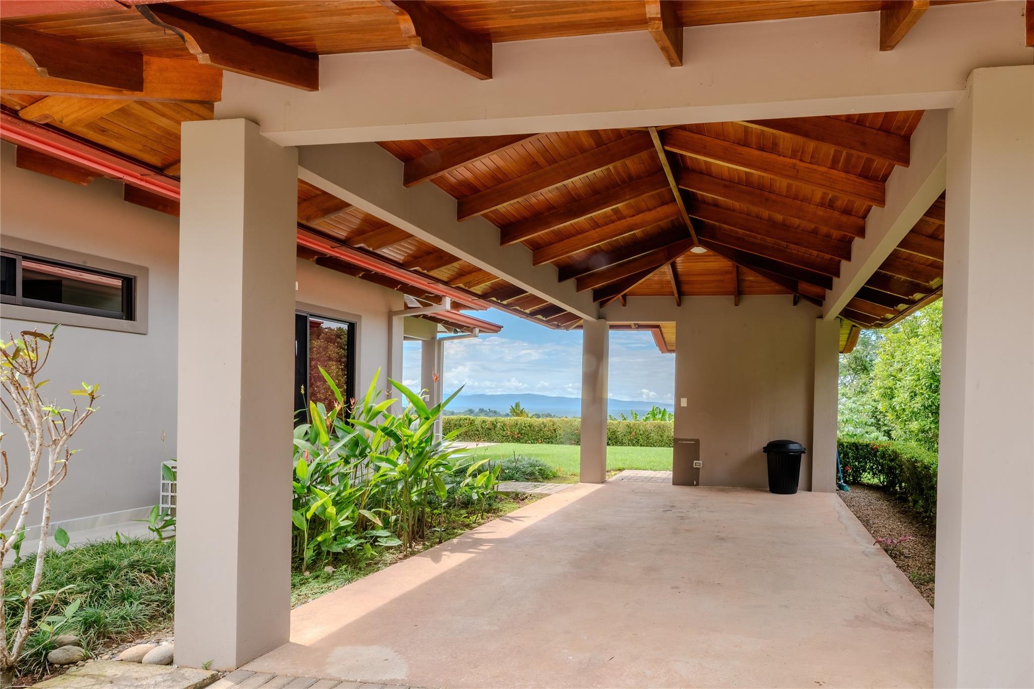 Casa Jean Window of the Soul, Out of State 60501