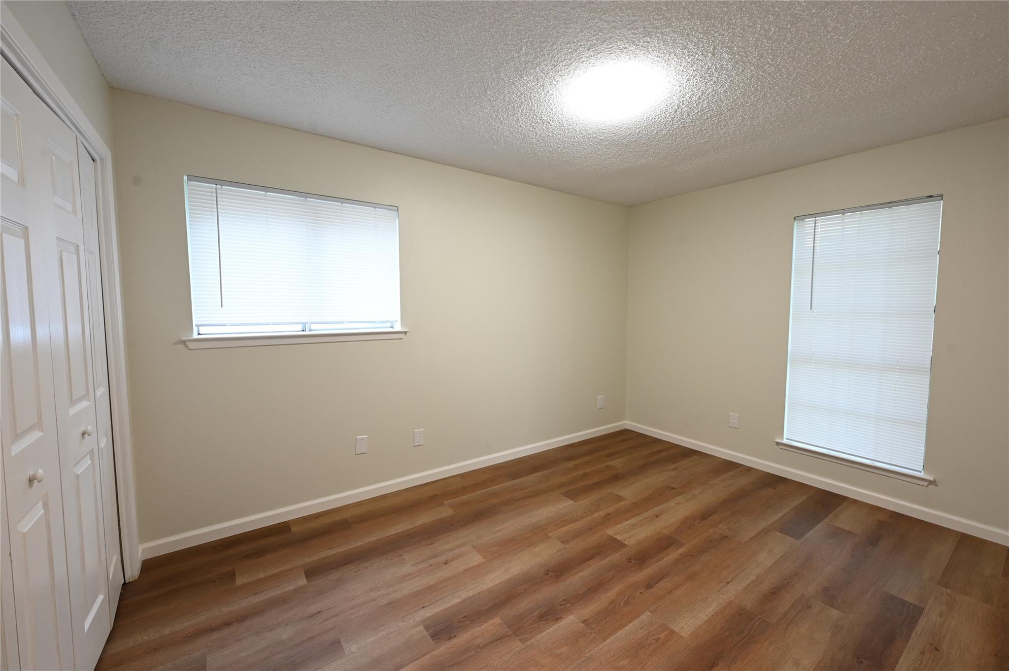 9715 Oak Hollow Dr, Austin, TX 78758