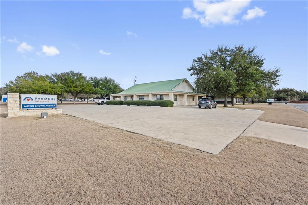 409 Mallard Ln, Taylor, TX 76574