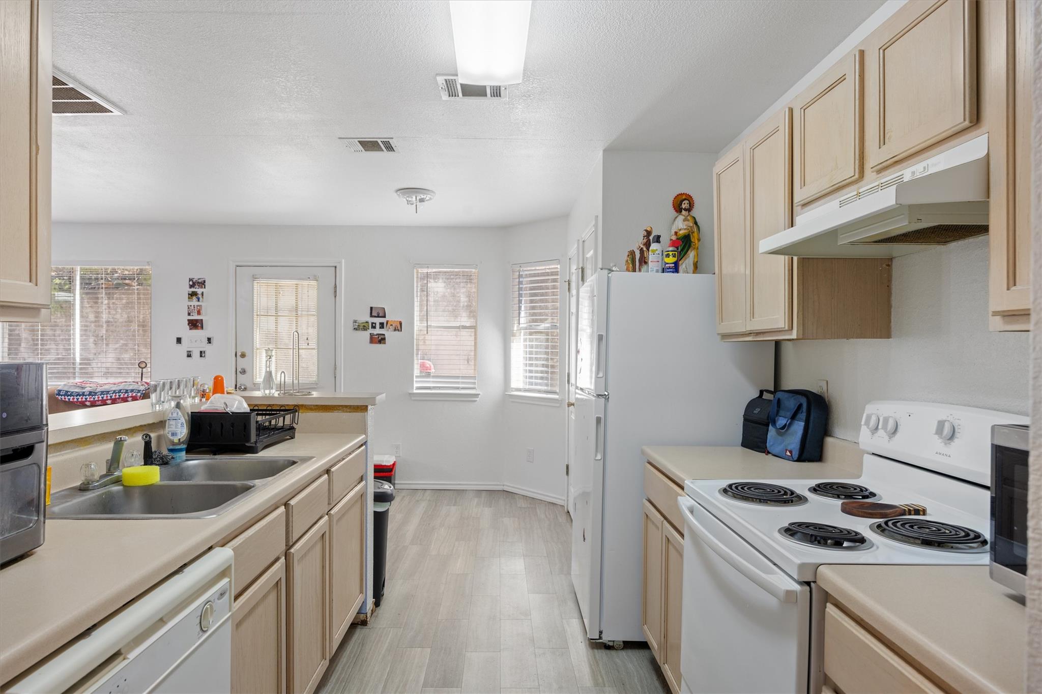 903/905 Sagewood Trl, San Marcos, TX 78666