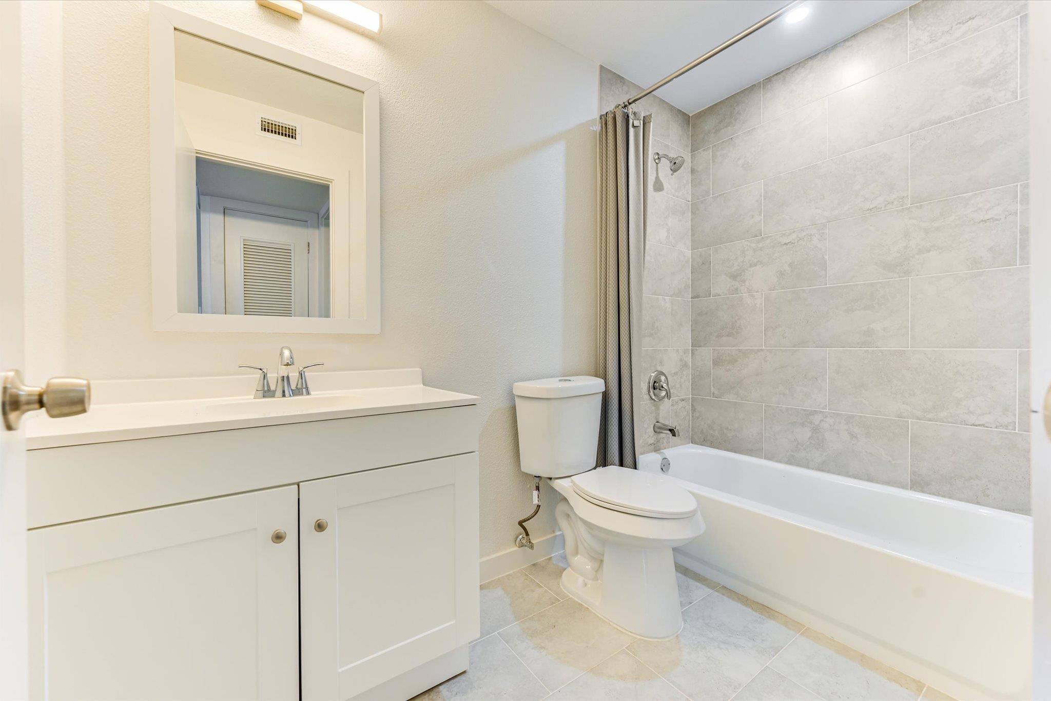 3703 Harmon Ave # 103, Austin, TX 78705