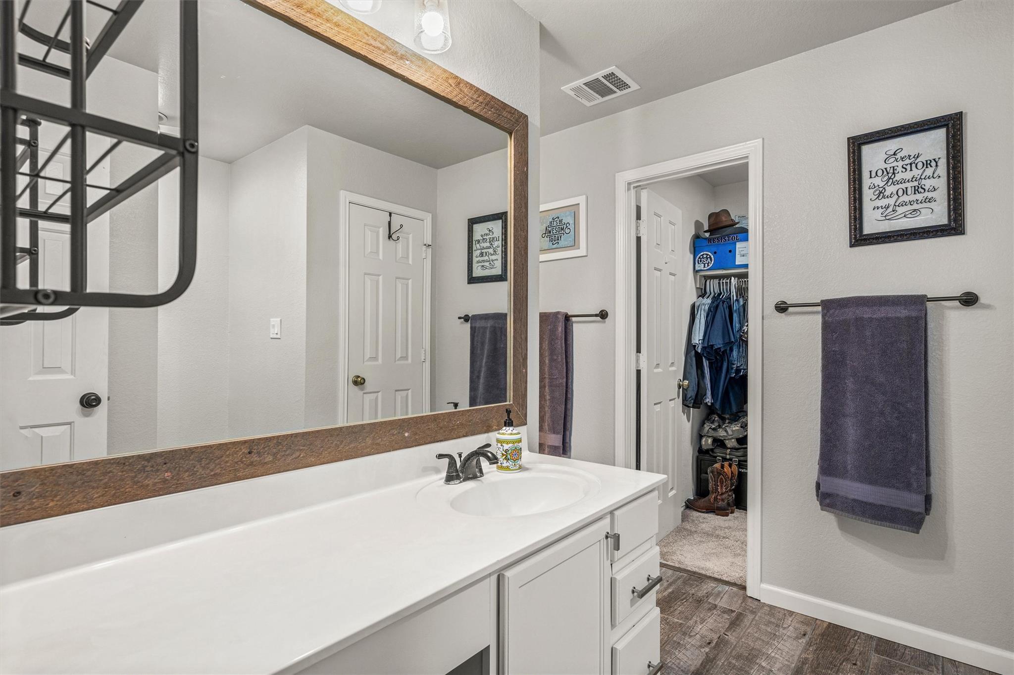 19629 San Chisolm Dr, Round Rock, TX 78664