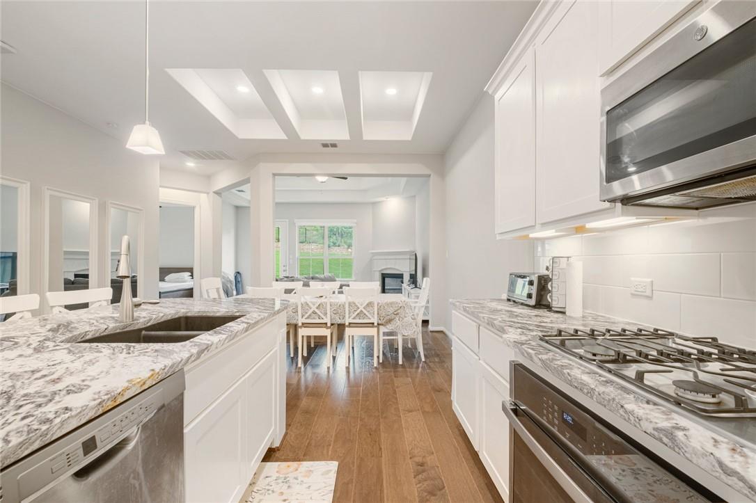 119 Cartwheel Bnd, Austin, TX 78738