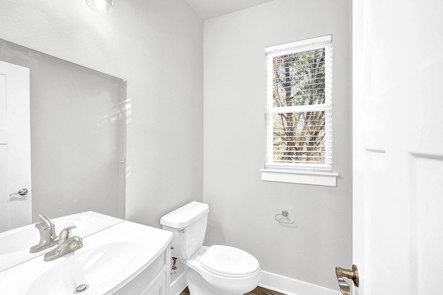 400 Shady Bluff Dr, Wimberley, TX 78676