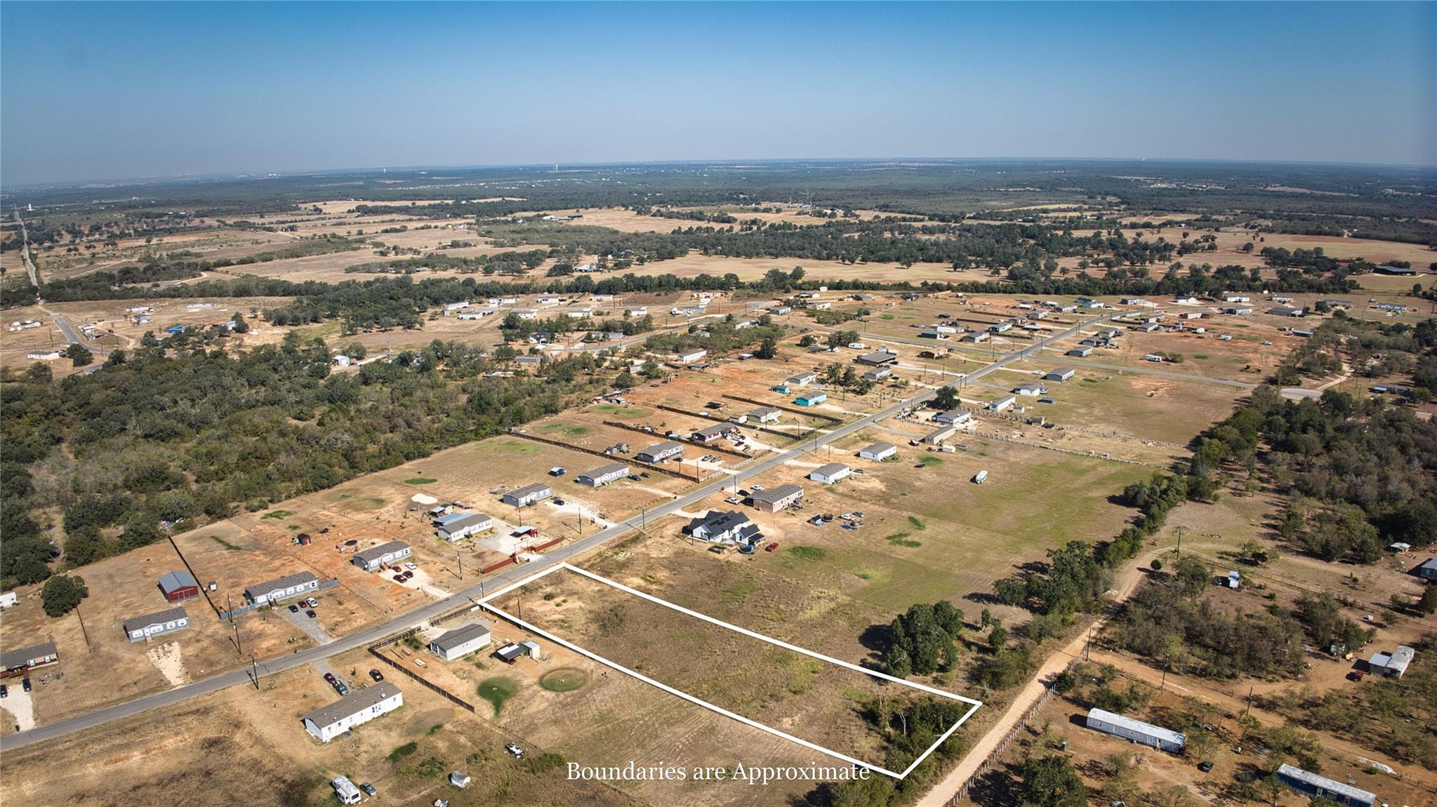 300 Casen St, Dale, TX 78616