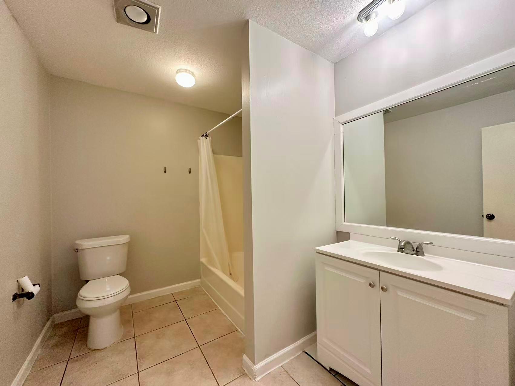 202 N 2nd St # D, Pflugerville, TX 78660