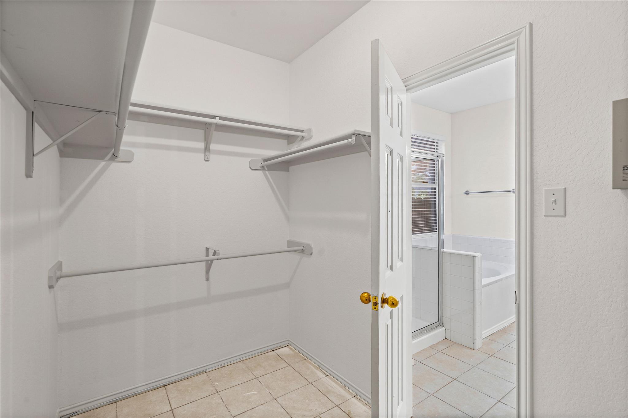 1307 Laurel Glen Blvd, Leander, TX 78641