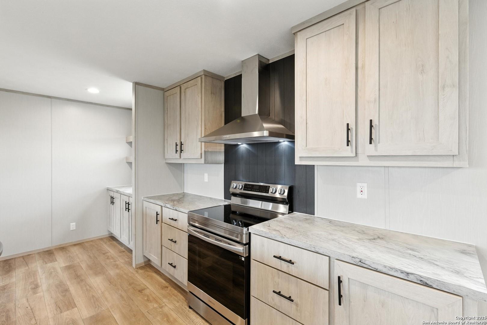 1350 Barth Rd, Dale, TX 78616