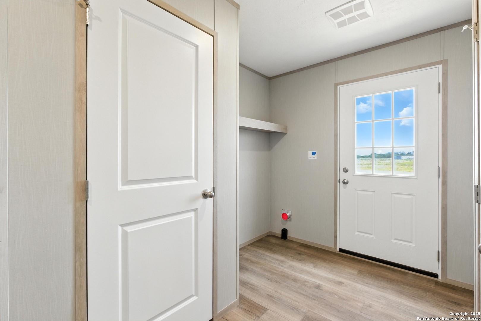 1350 Barth Rd, Dale, TX 78616