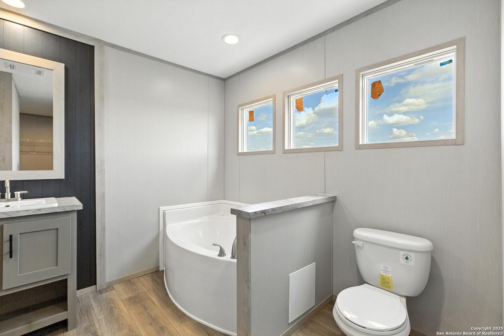 1350 Barth Rd, Dale, TX 78616