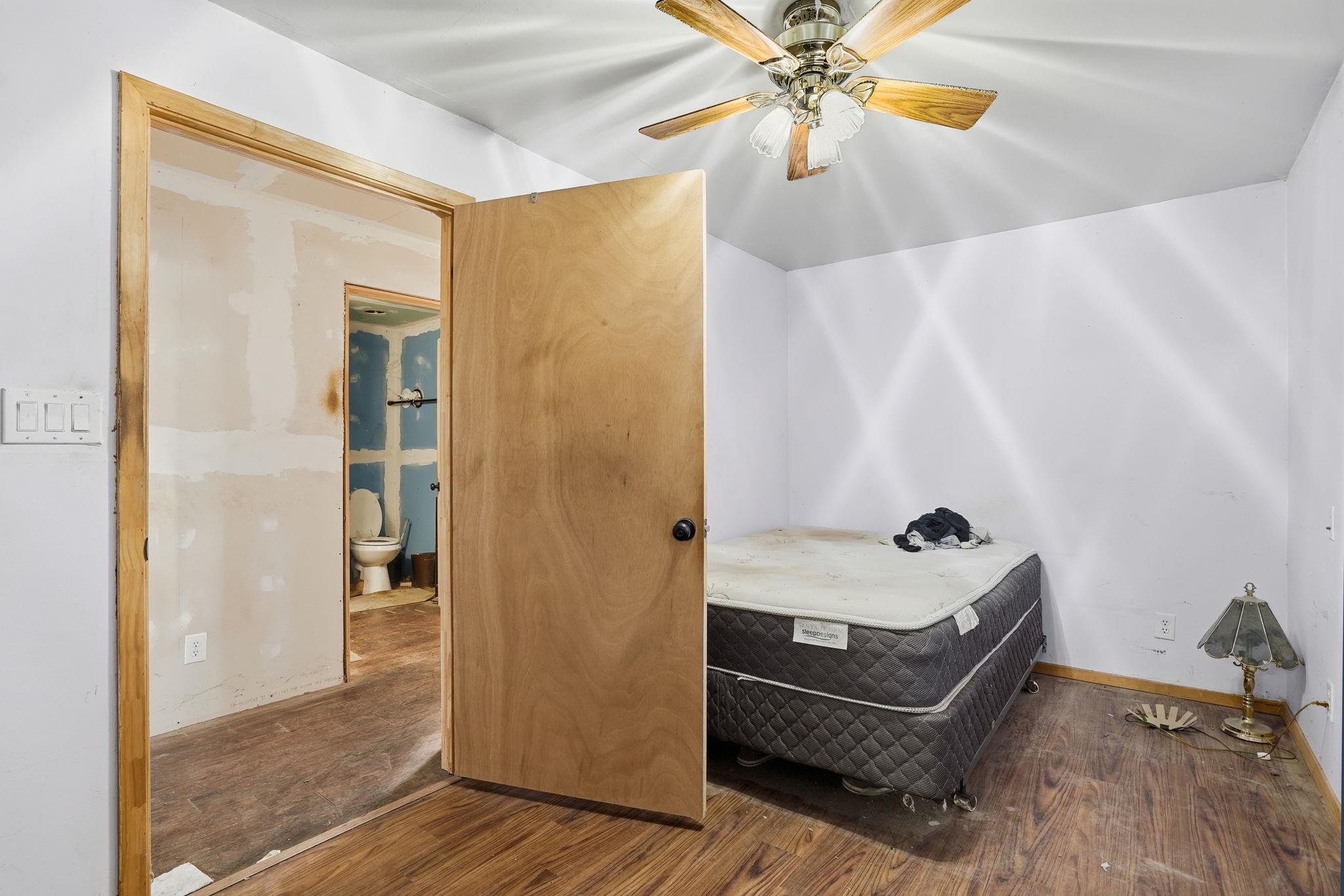 201 Deer Springs Loop, Burnet, TX 78611