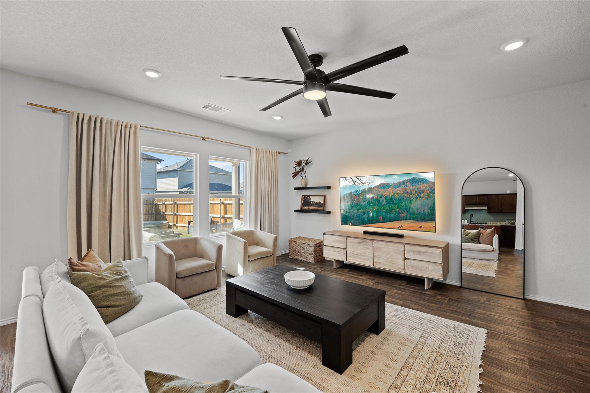 144 Calgary Ln, San Marcos, TX 78666