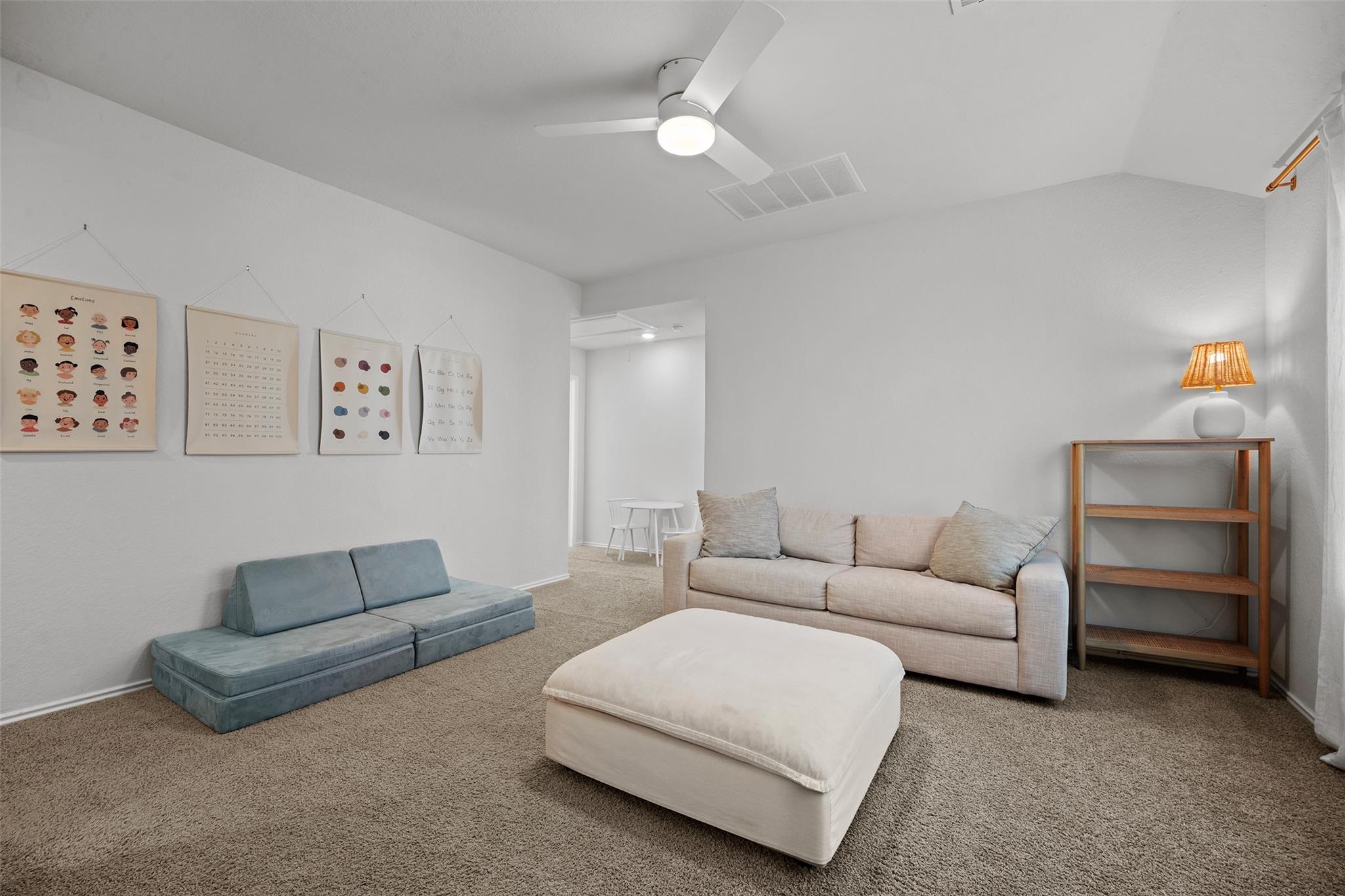 144 Calgary Ln, San Marcos, TX 78666