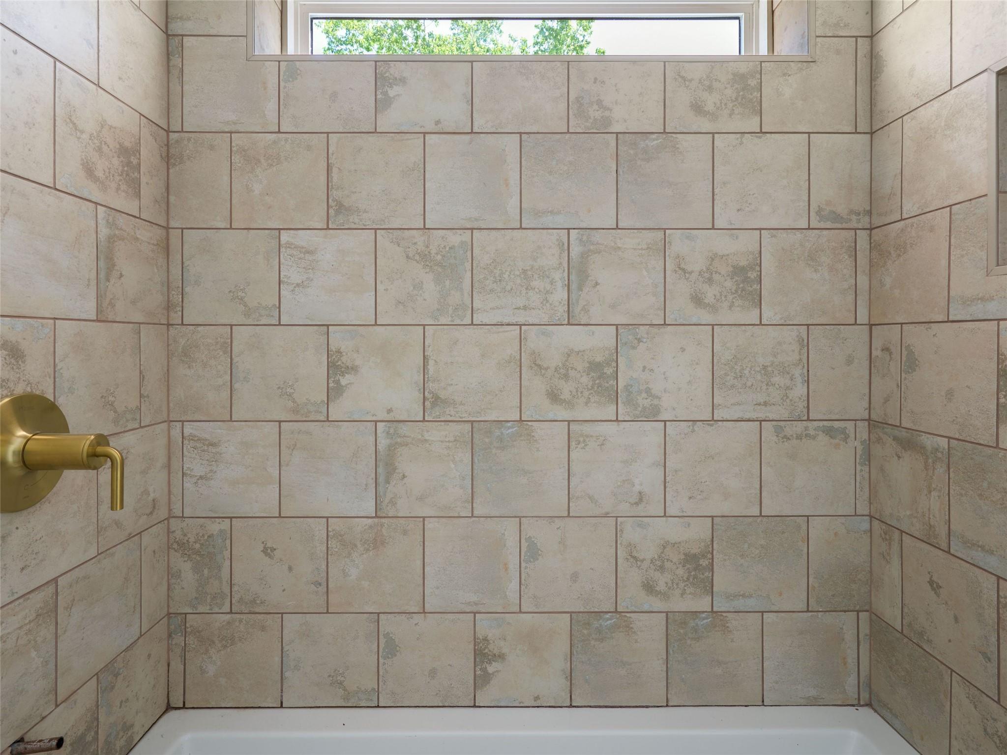 2609 Davis Ln # 2, Austin, TX 78745