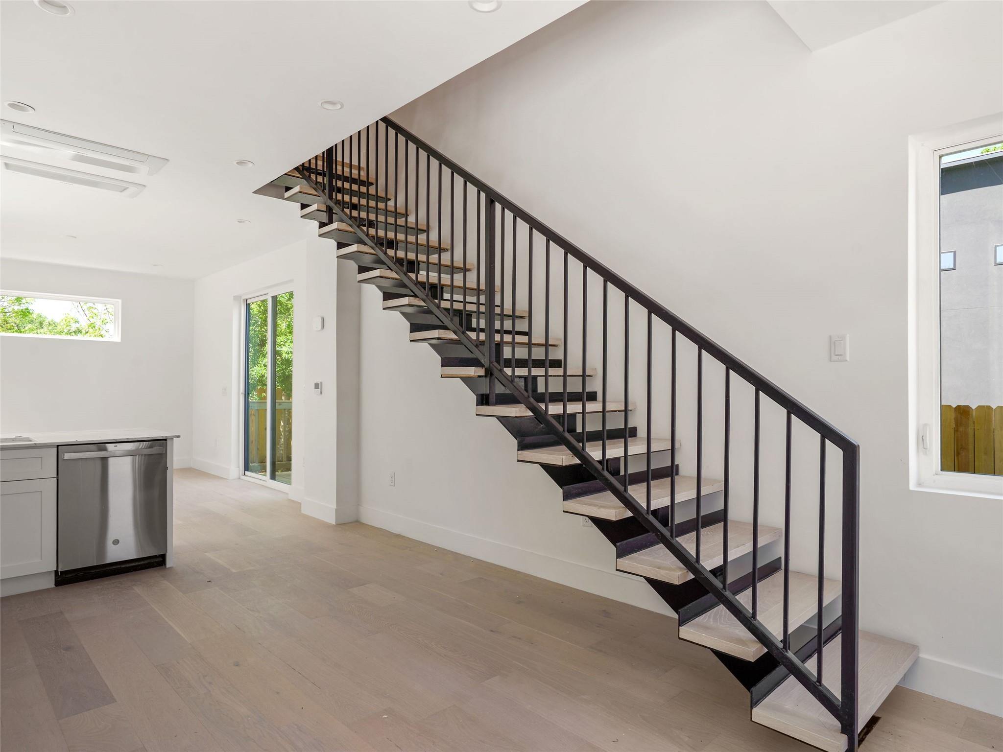 2609 Davis Ln # 2, Austin, TX 78745