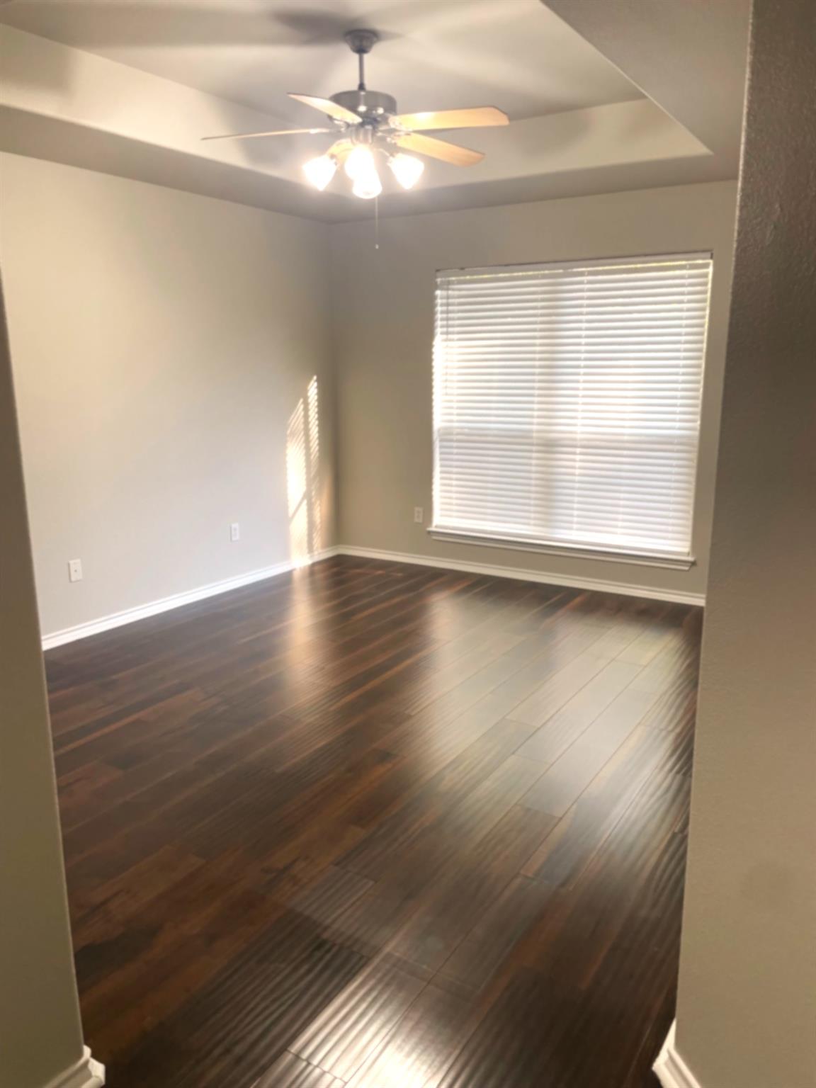 18701 Venture Dr, Point Venture, TX 78645