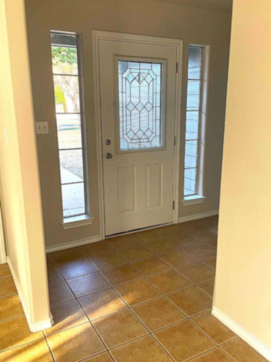 18701 Venture Dr, Point Venture, TX 78645