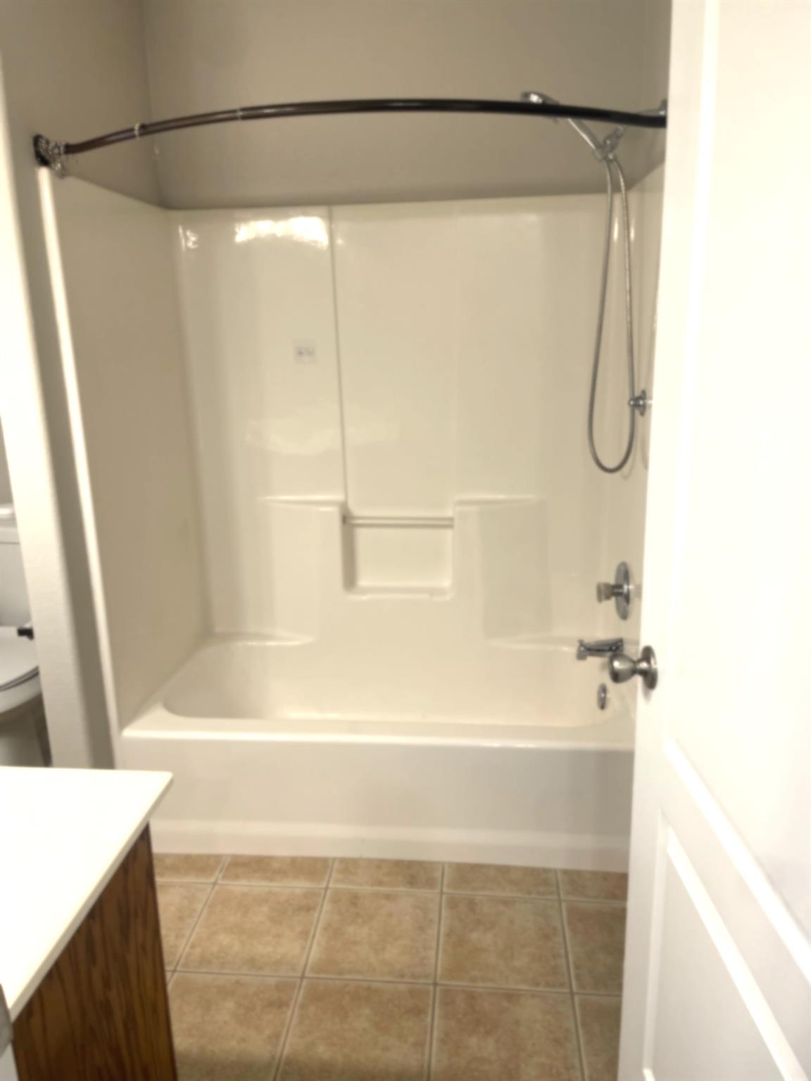 18701 Venture Dr, Point Venture, TX 78645