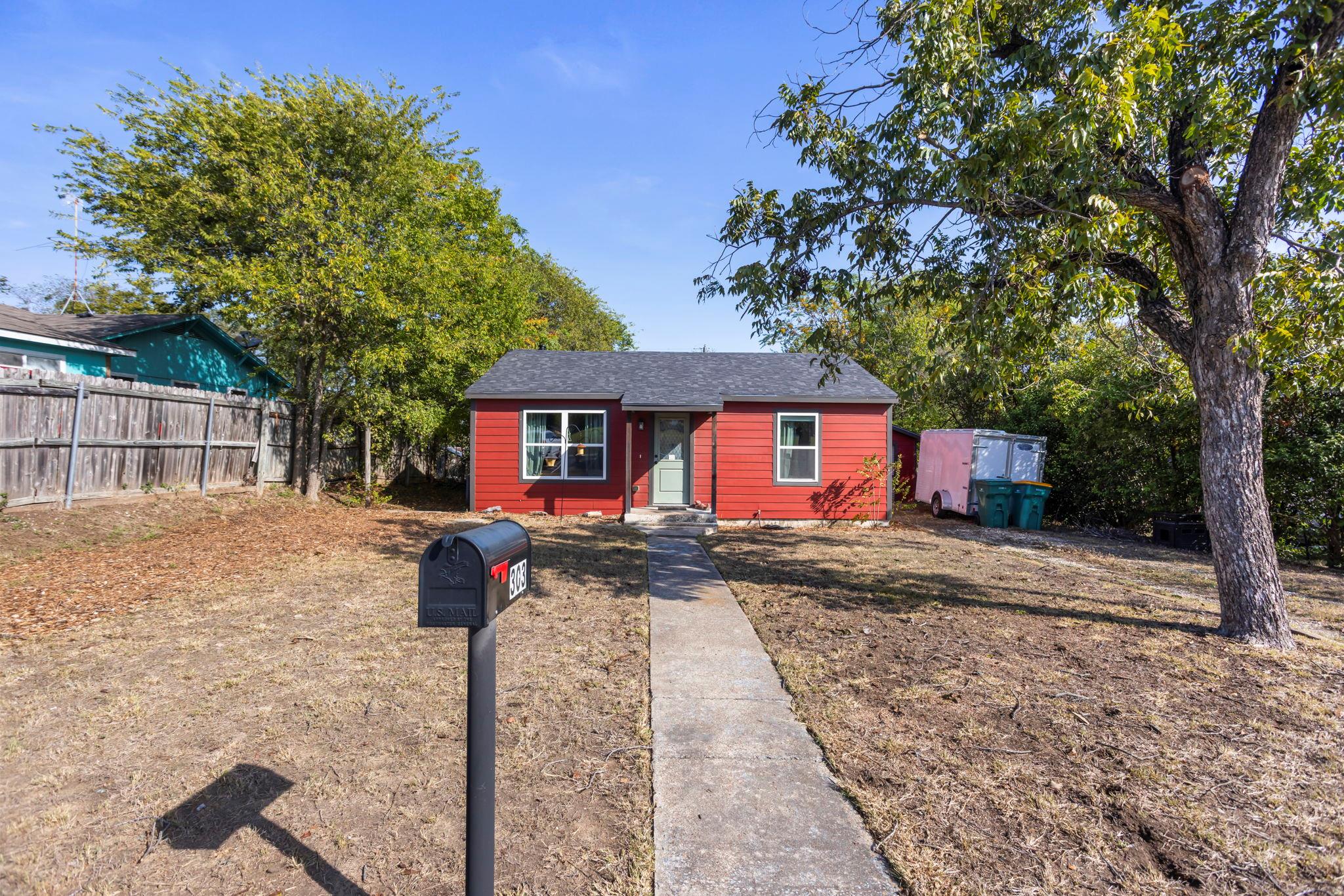 303 W Avenue I Ave, Belton, TX 76513