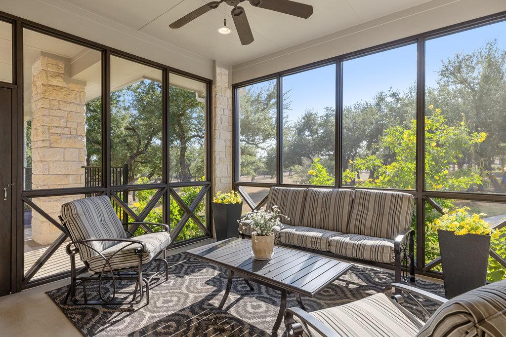 18601 Madrone Vista Dr, Austin, TX 78738