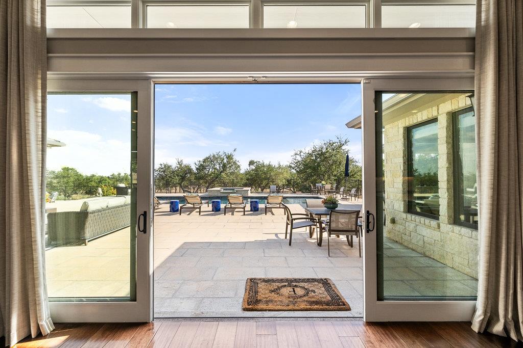 18601 Madrone Vista Dr, Austin, TX 78738