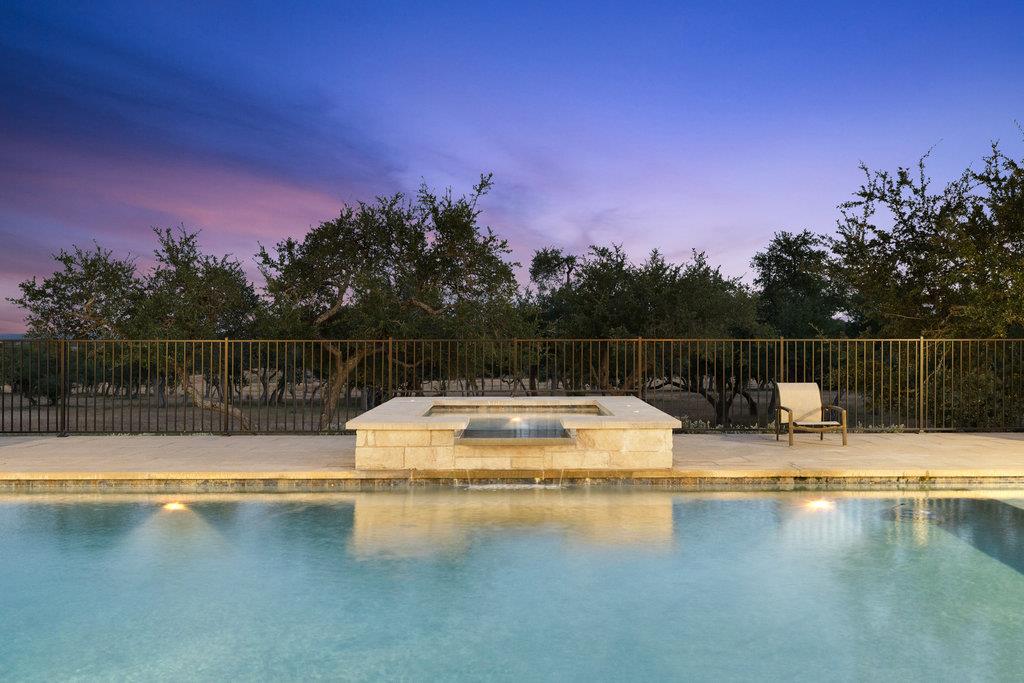 18601 Madrone Vista Dr, Austin, TX 78738