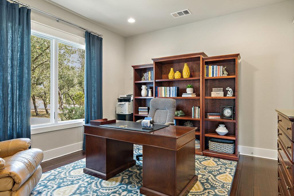 18601 Madrone Vista Dr, Austin, TX 78738