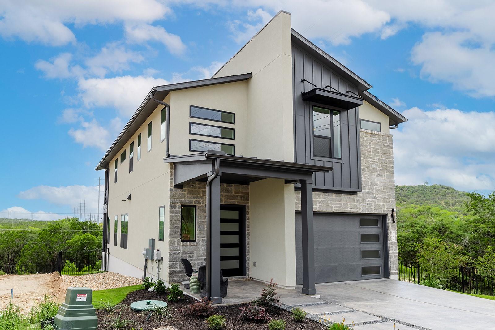 604 Grapeleaf Dr, Lakeway, TX 78738