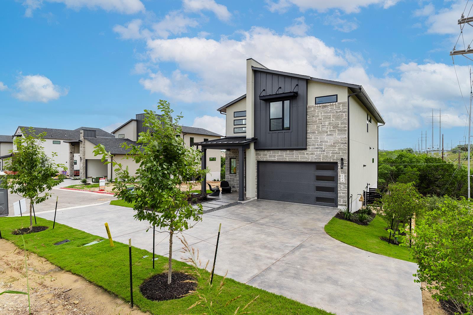 604 Grapeleaf Dr, Lakeway, TX 78738