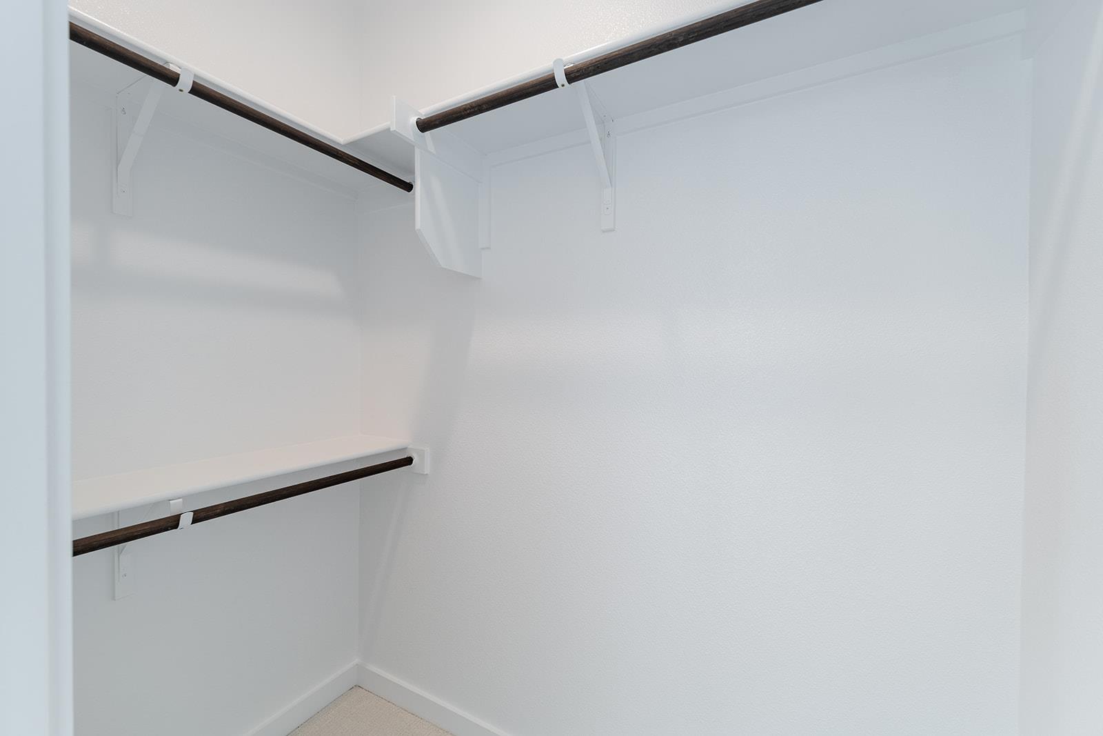 604 Grapeleaf Dr, Lakeway, TX 78738