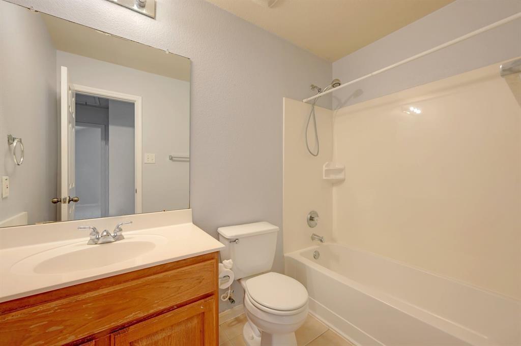 917 Old Wick Castle Way, Pflugerville, TX 78660