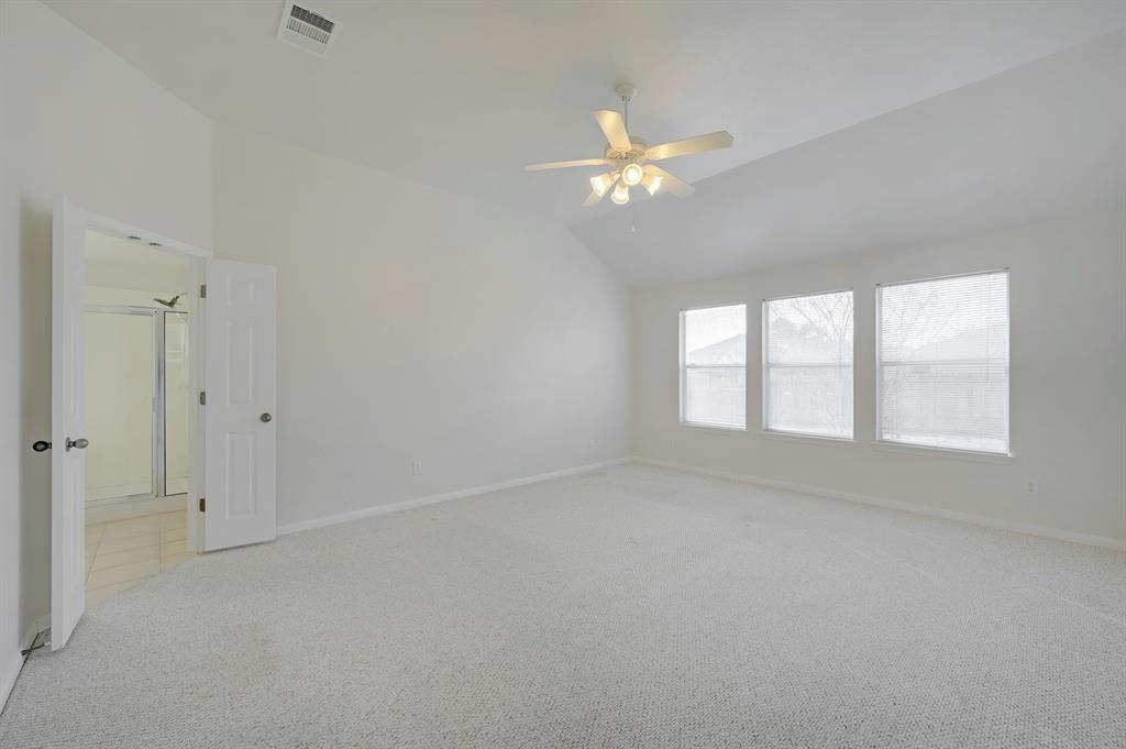 917 Old Wick Castle Way, Pflugerville, TX 78660