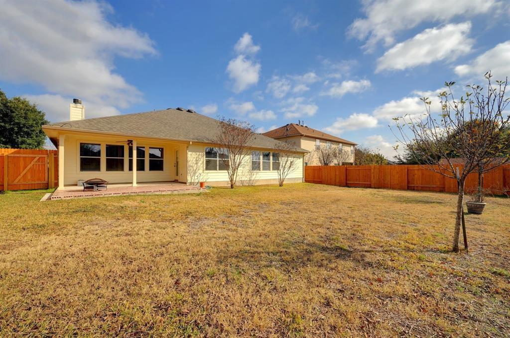 917 Old Wick Castle Way, Pflugerville, TX 78660
