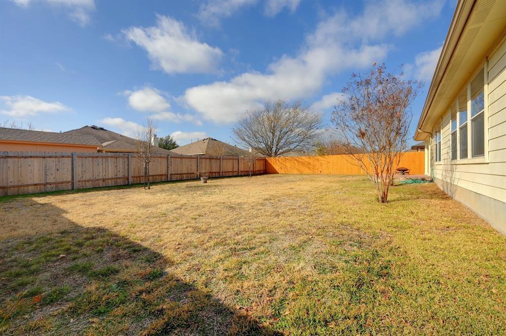 917 Old Wick Castle Way, Pflugerville, TX 78660
