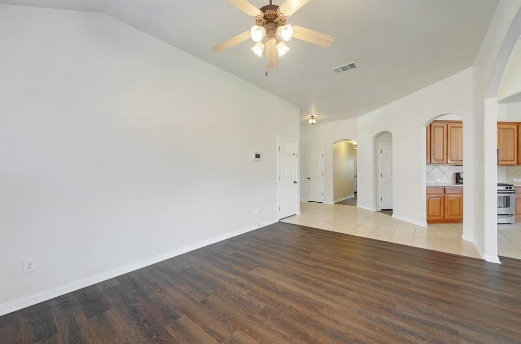 917 Old Wick Castle Way, Pflugerville, TX 78660