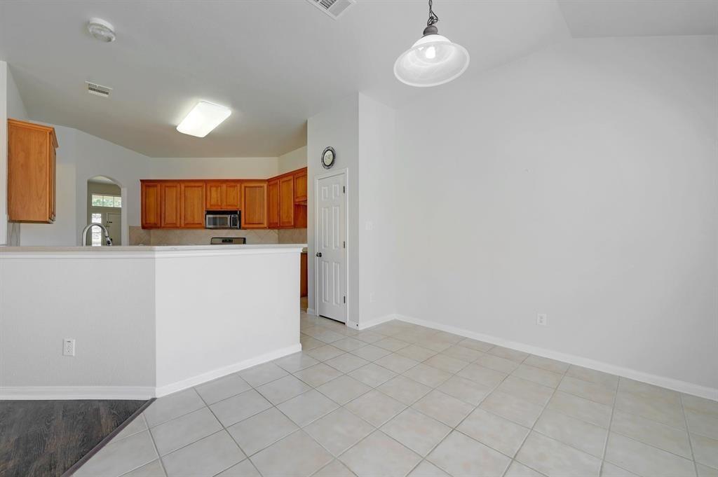 917 Old Wick Castle Way, Pflugerville, TX 78660