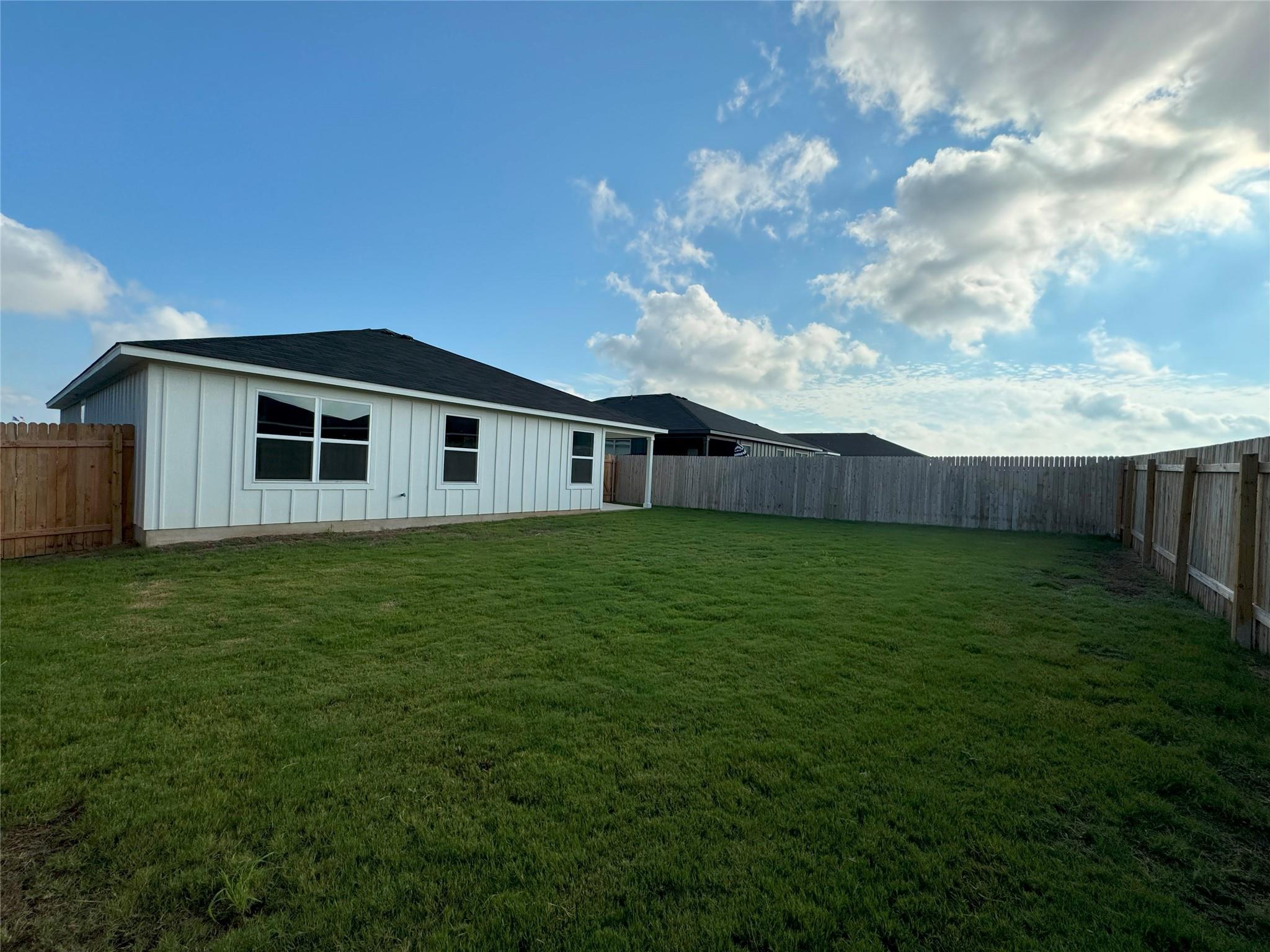 501 Double Vision Rd, Jarrell, TX 76537