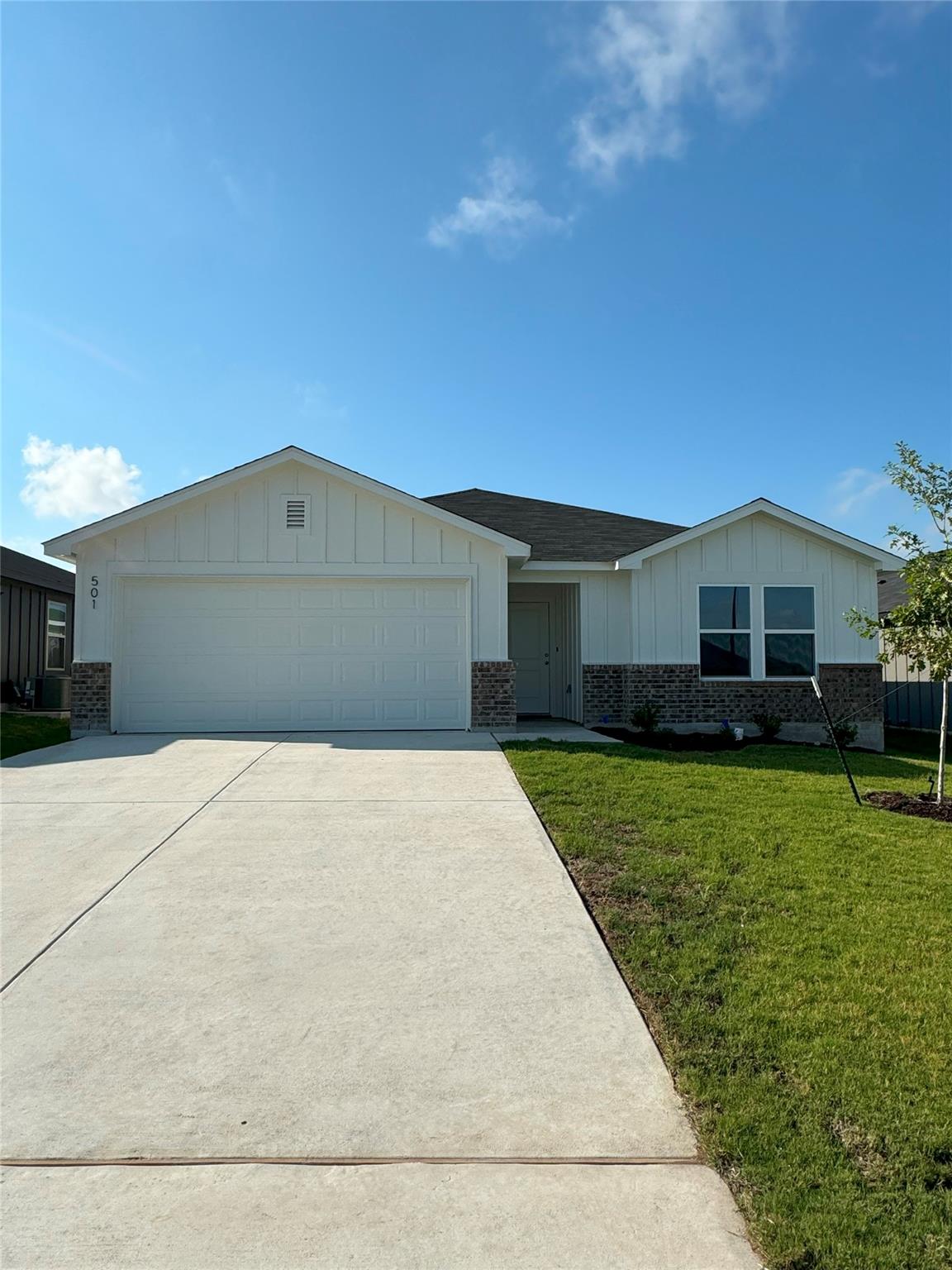 501 Double Vision Rd, Jarrell, TX 76537