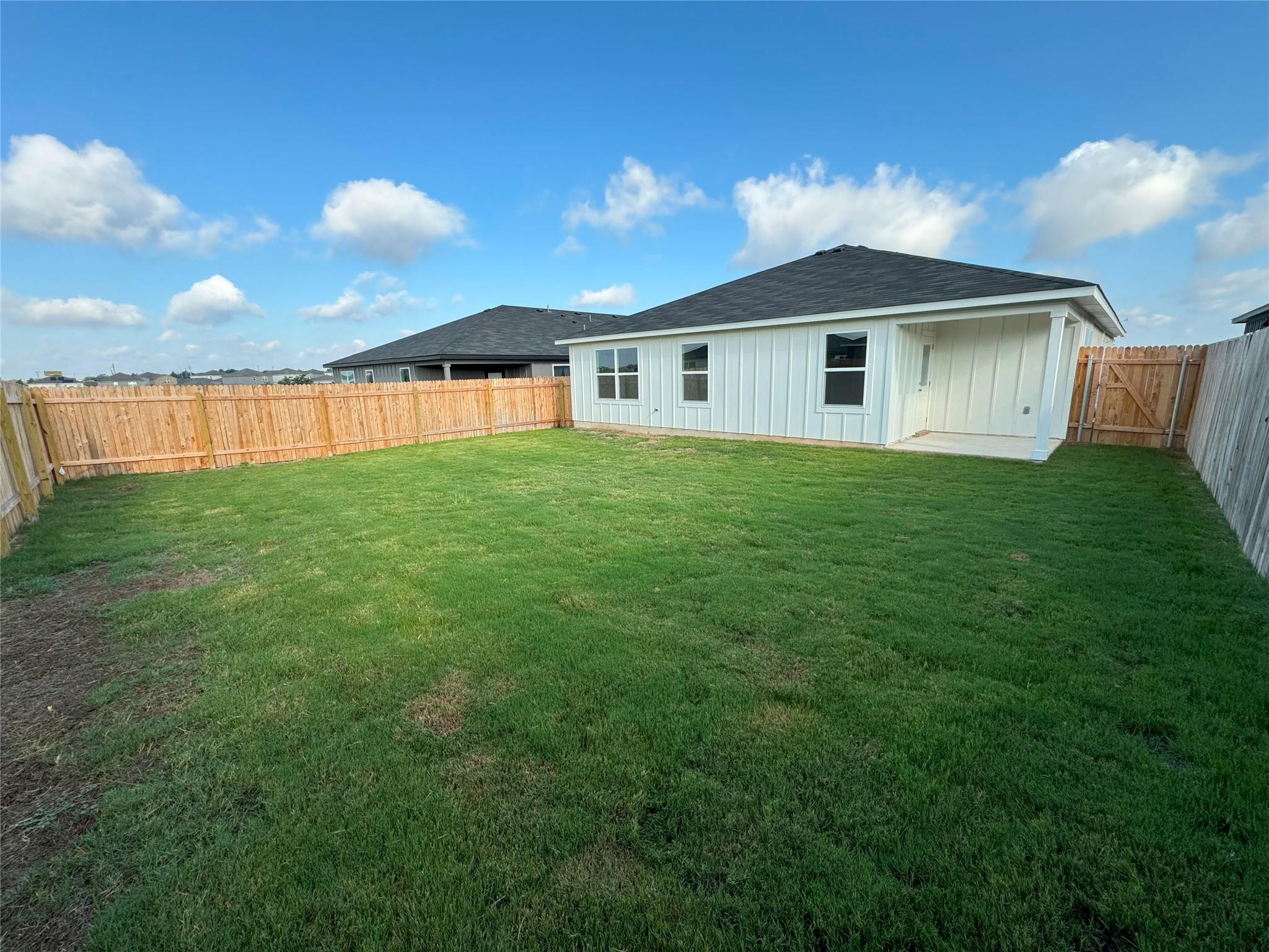501 Double Vision Rd, Jarrell, TX 76537
