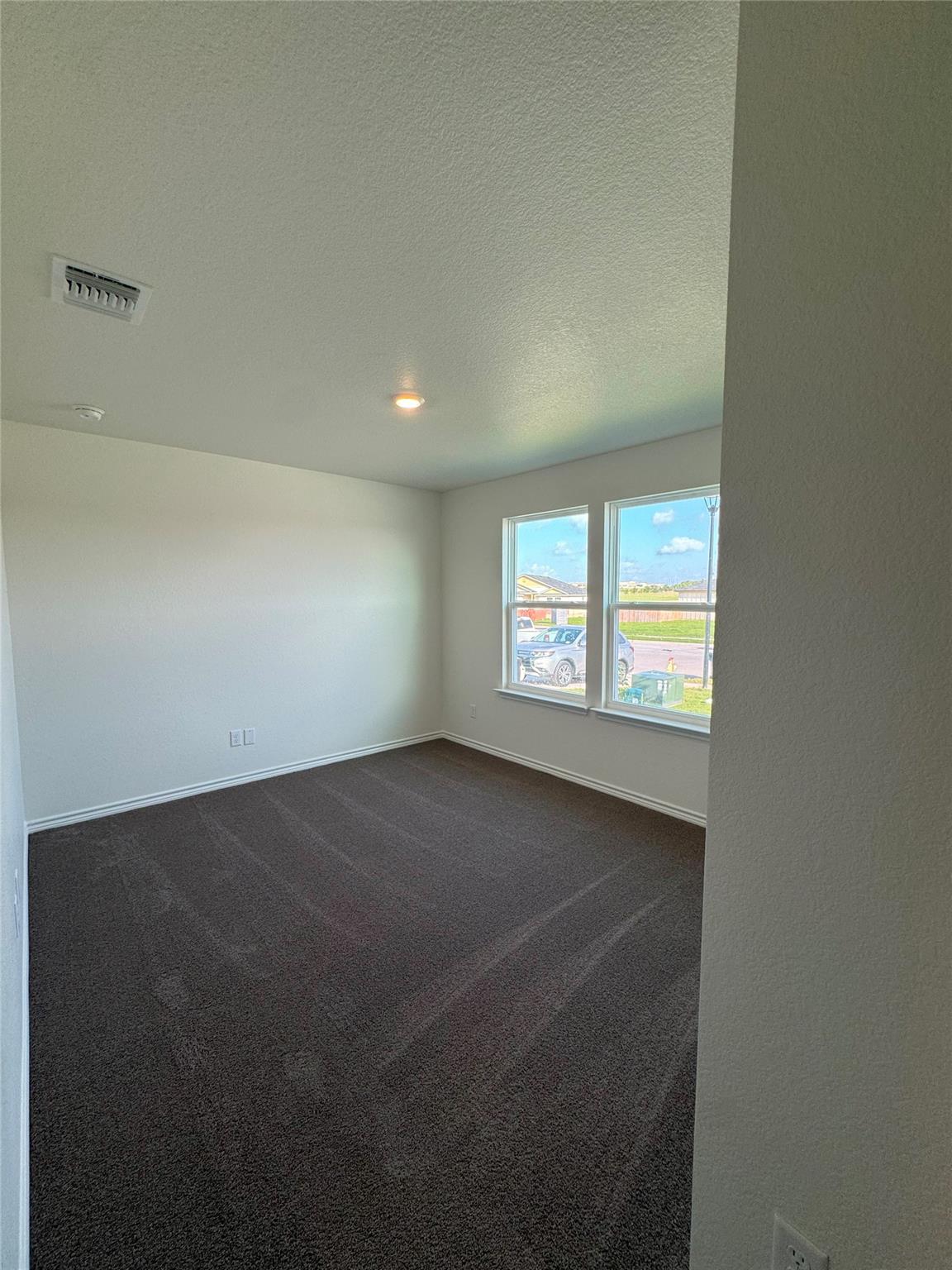 501 Double Vision Rd, Jarrell, TX 76537