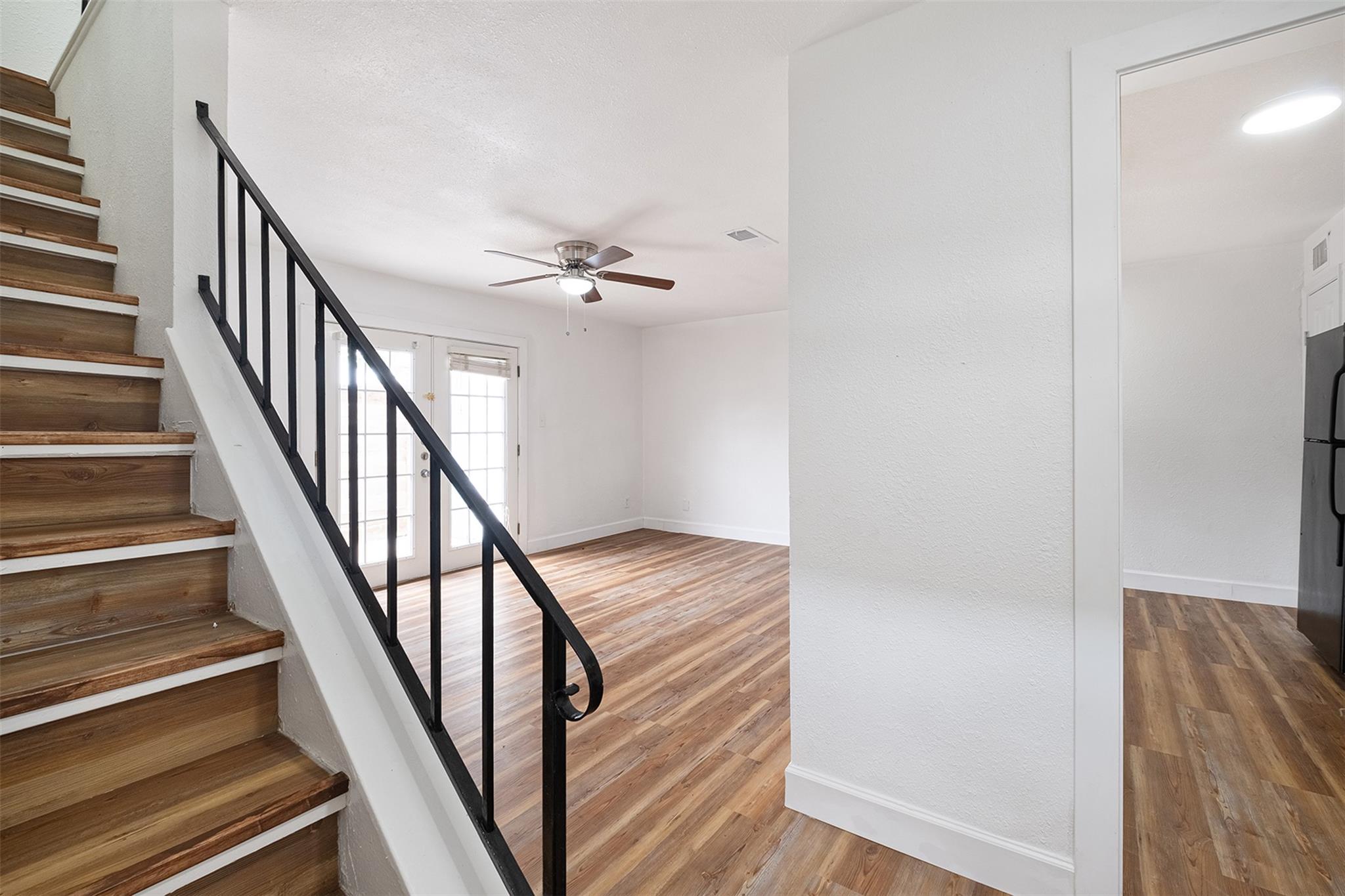 2217 Mission Hill Dr # D, Austin, TX 78741