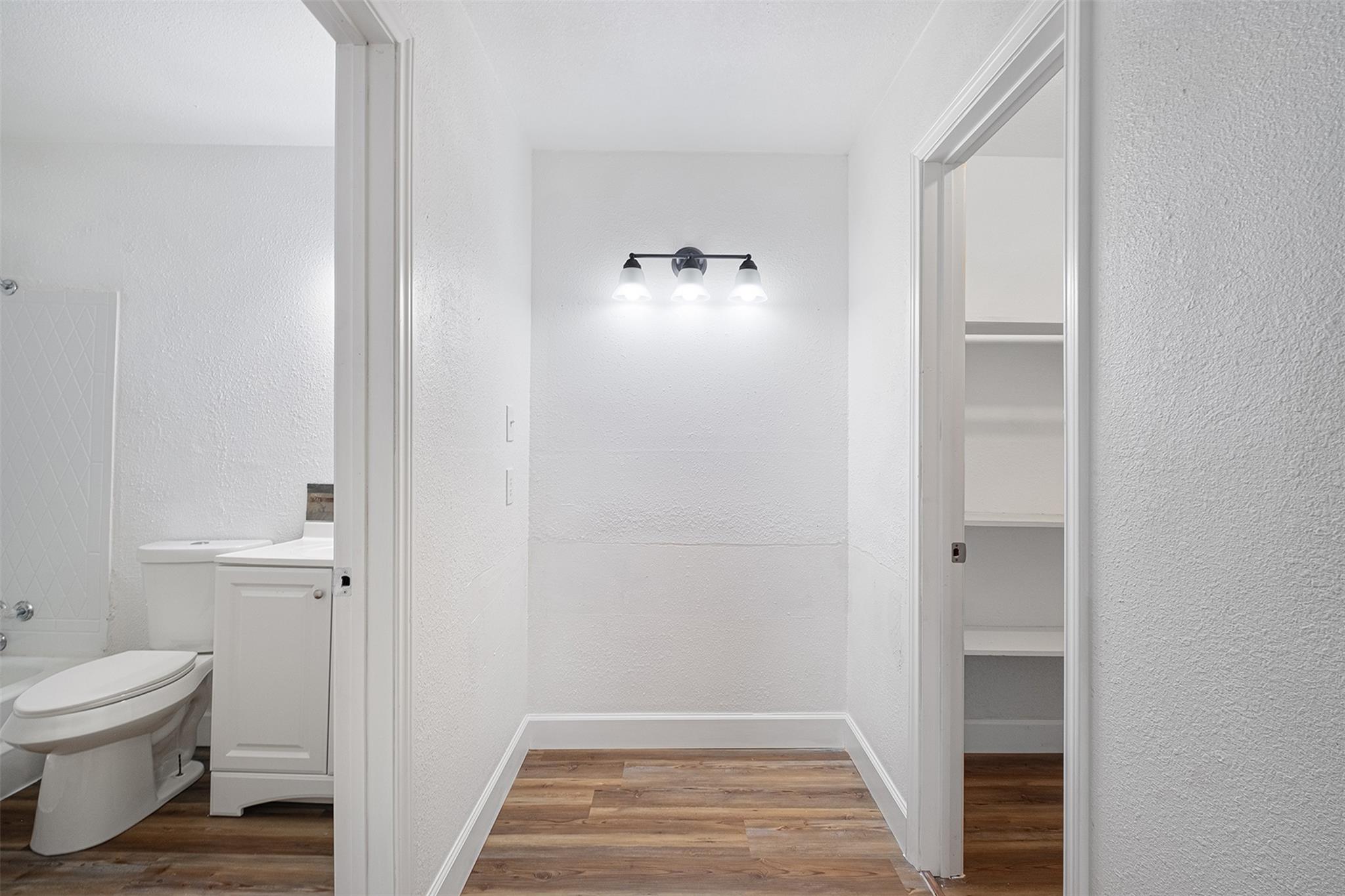 2217 Mission Hill Dr # D, Austin, TX 78741