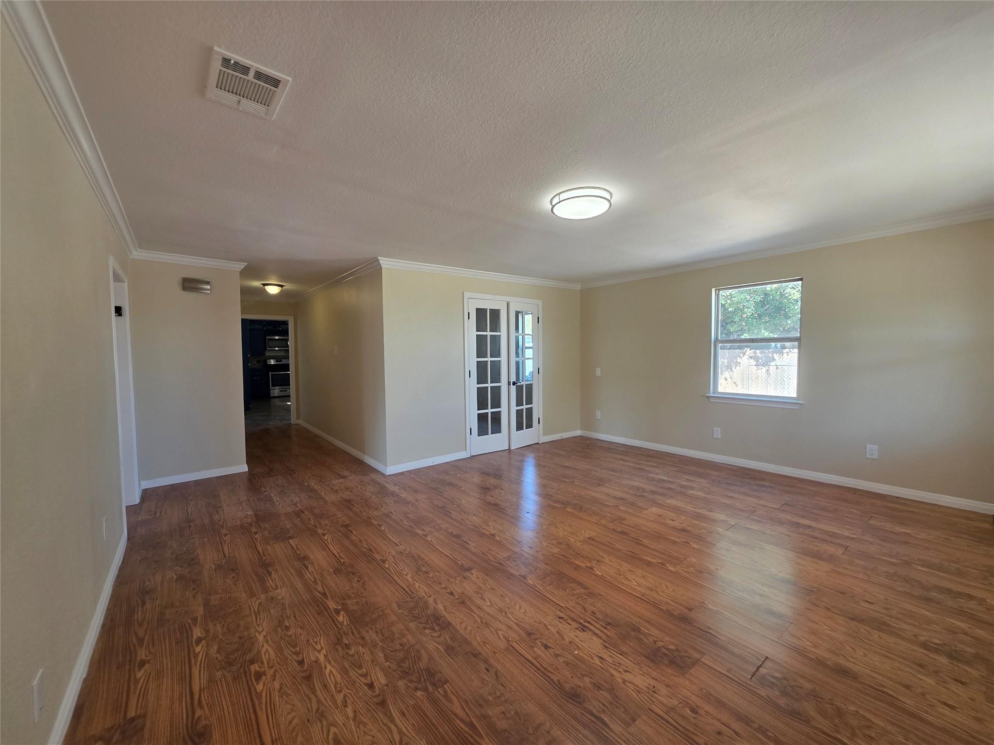 3106 Fallwell Ln, Del Valle, TX 78617