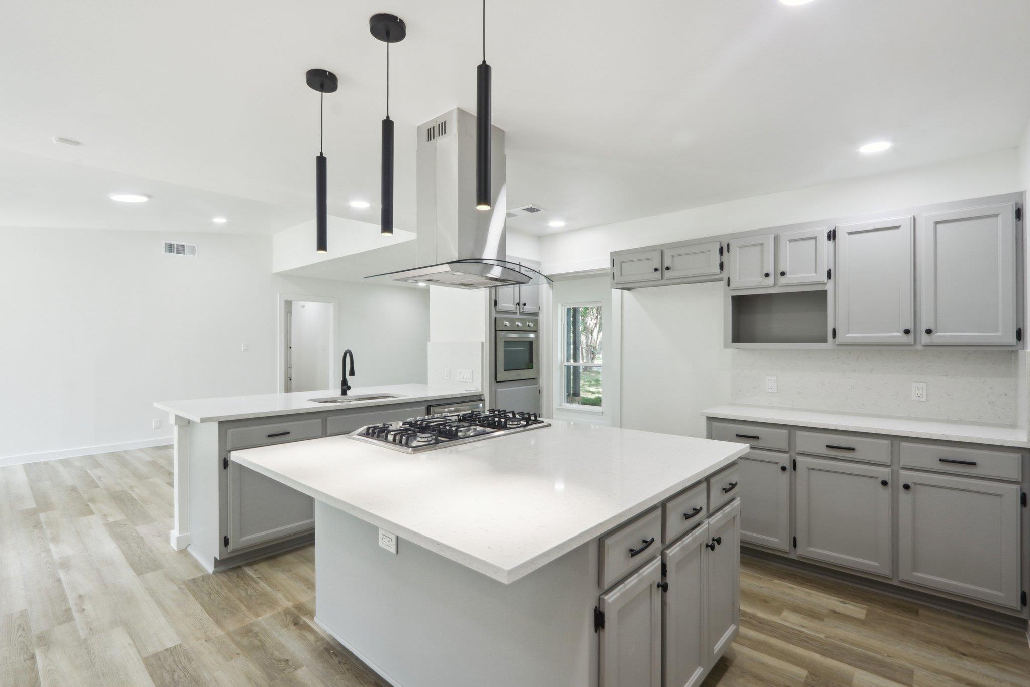 9807 Kendal Dr, Austin, TX 78753