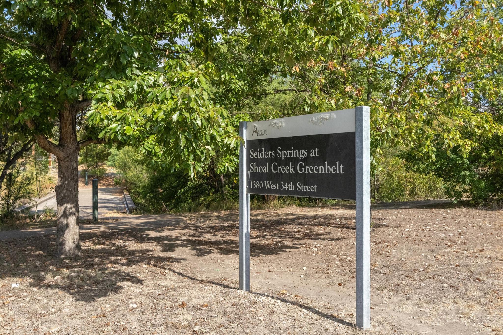 1810 Mohle Dr, Austin, TX 78703