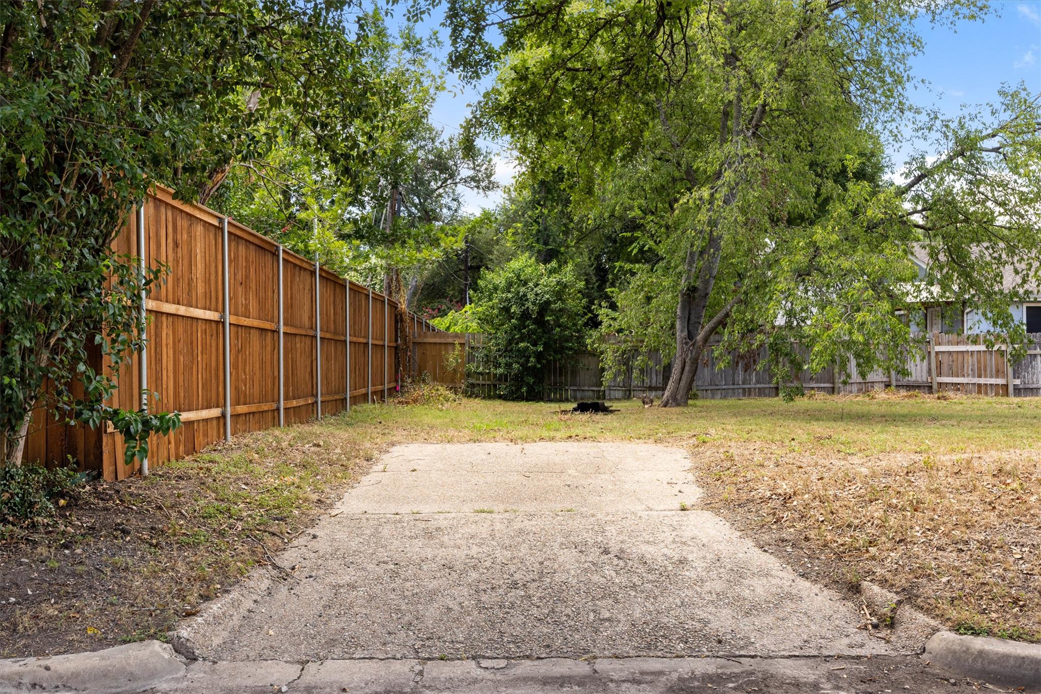 1810 Mohle Dr, Austin, TX 78703